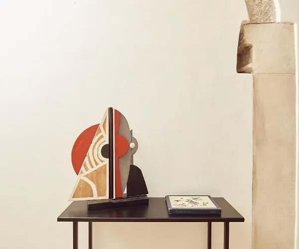 L' Hotellerie Easy Bed & Breakfast 4*